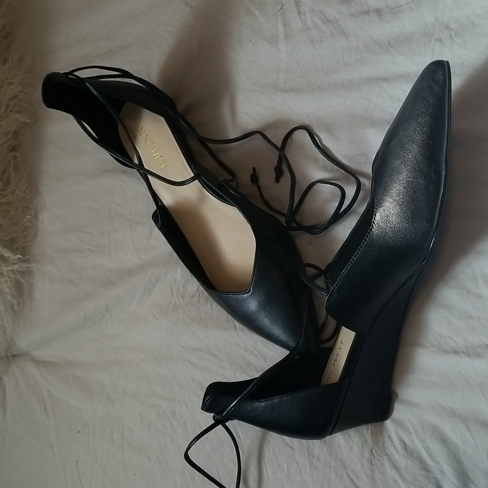 Nine west lace up 1 inch wedge leather